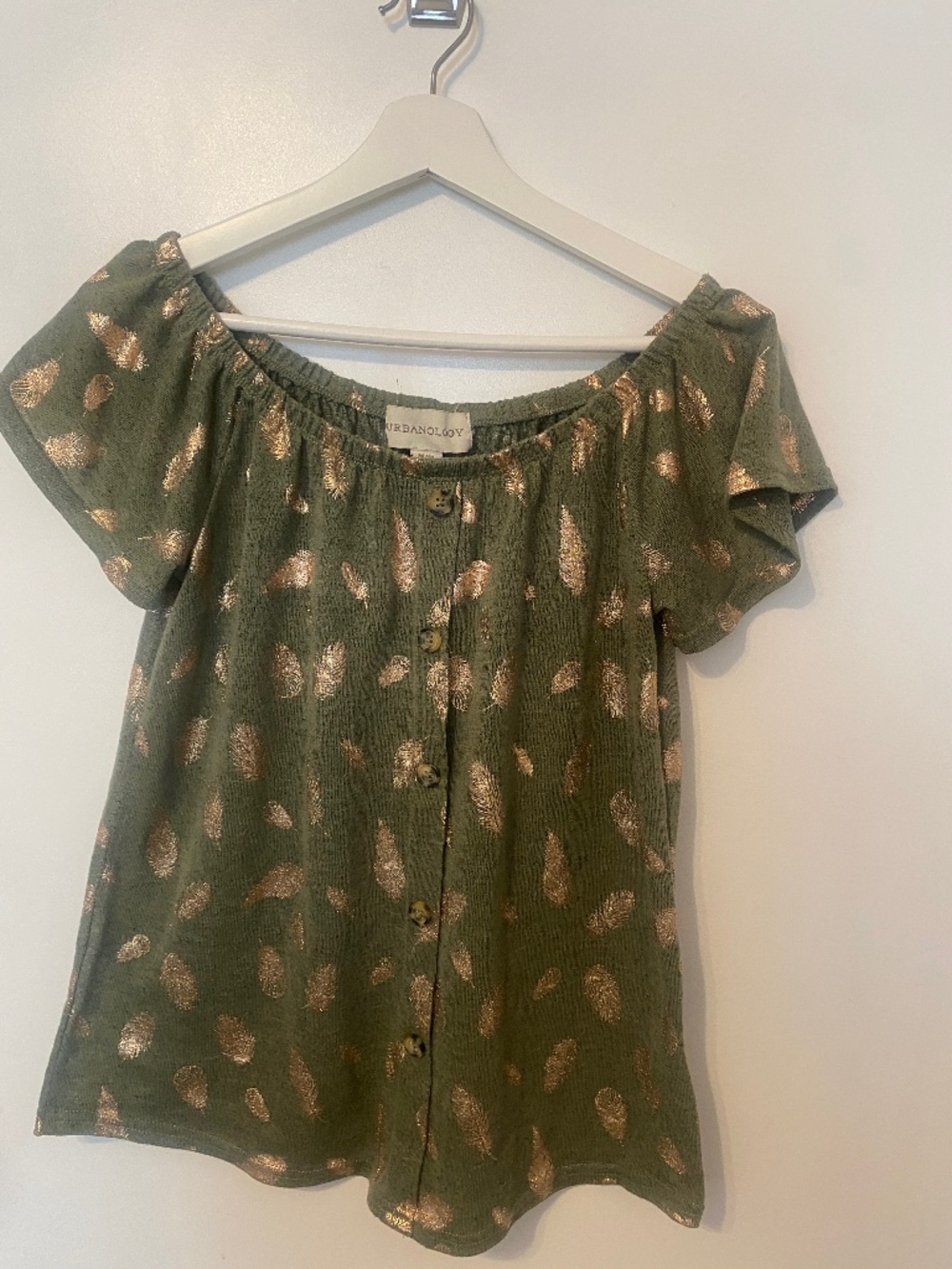Urbanology olive green gold feather top Size M